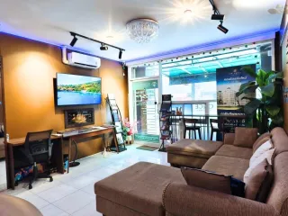 À vendre 1 chambre local commercial à Bang Lamung, Chonburi