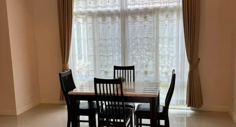 For rent 3 bedrooms house in Bang Lamung, Chonburi