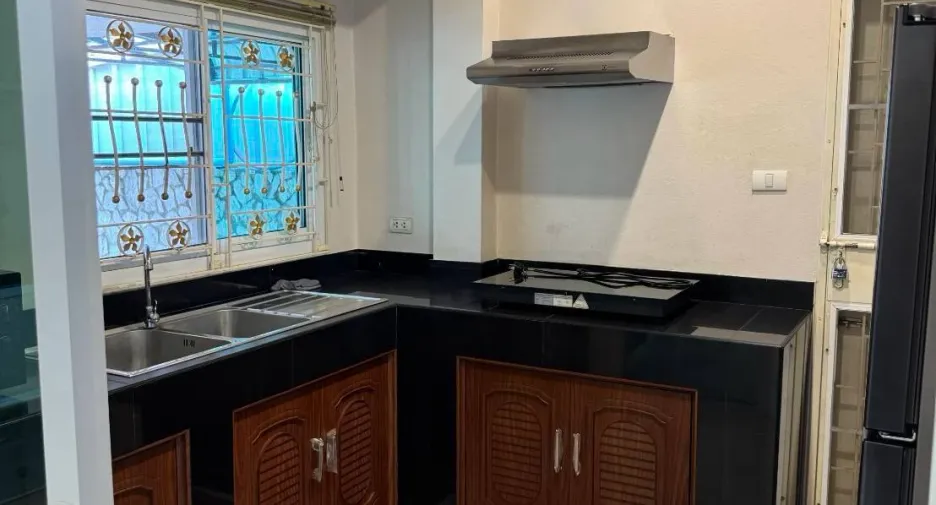 For rent 3 bedrooms house in Bang Lamung, Chonburi