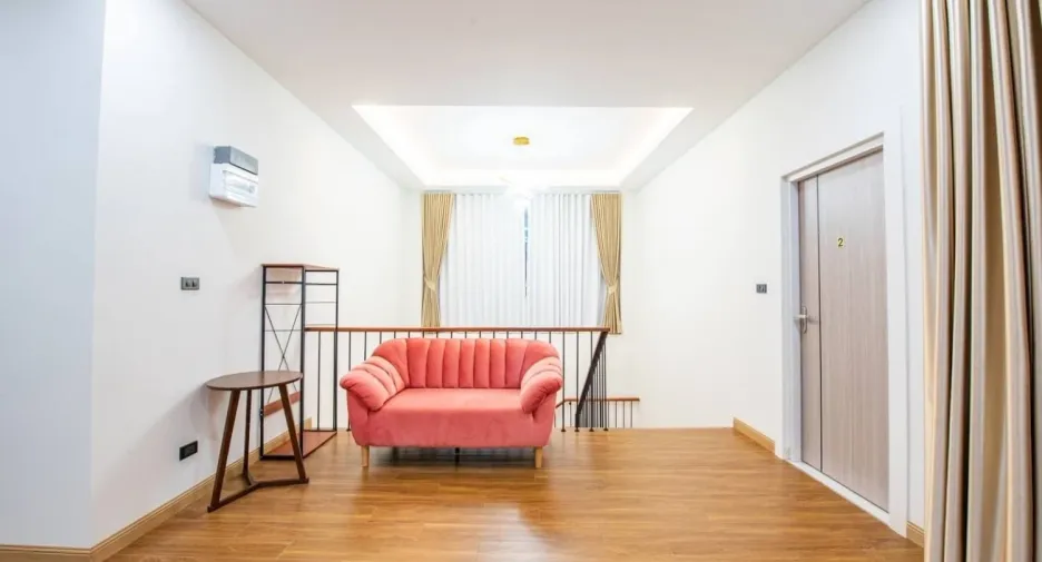For sale 5 ベッドルーム villa in Bang Lamung, Chonburi