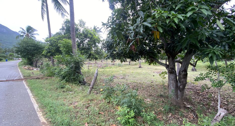 Terreno en venta en Sam Roi Yot, Prachuap Khiri Khan