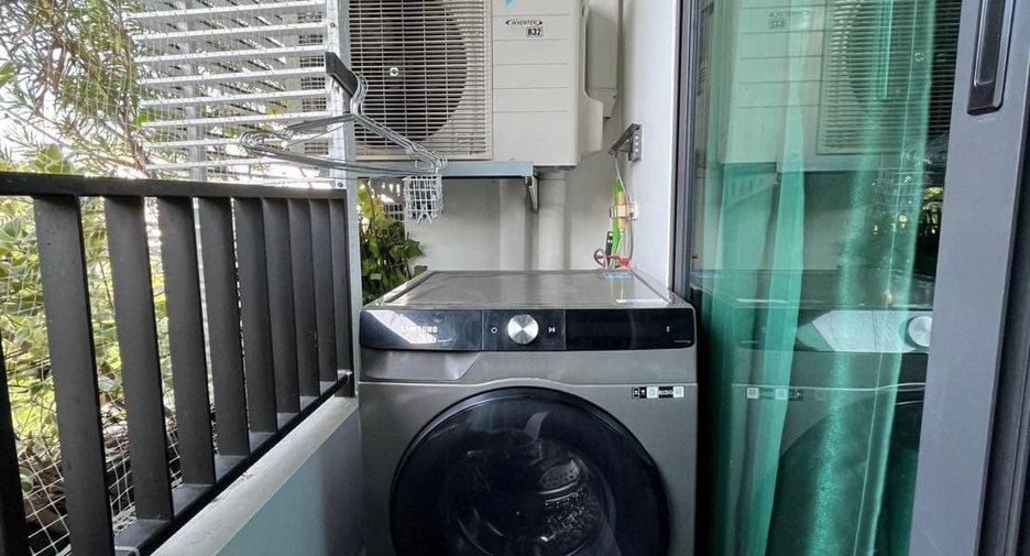 For rent 1 bed condo in Phaya Thai, Bangkok