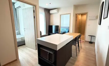 For rent 2 bedrooms condo in Huai Khwang, Bangkok