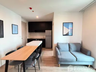 For rent 2 bedrooms condo in Huai Khwang, Bangkok