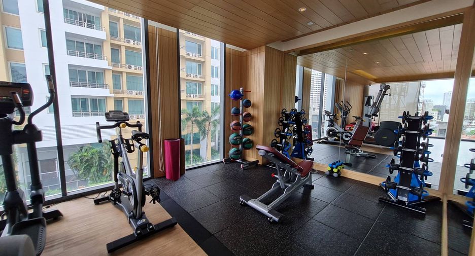 For rent スタジオ condo in Watthana, Bangkok