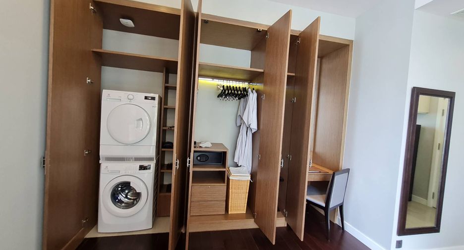 For rent スタジオ condo in Watthana, Bangkok