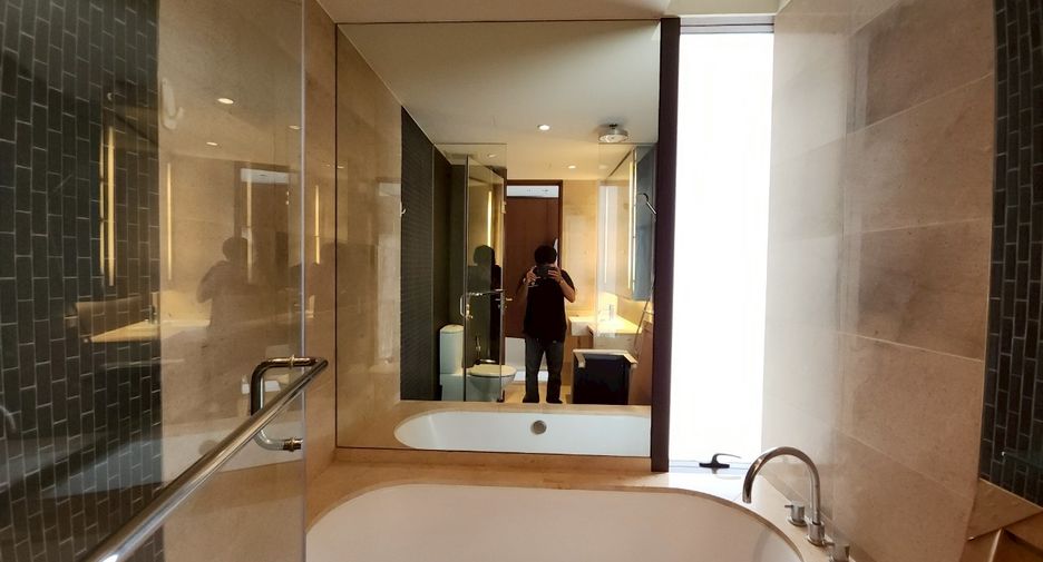 Wohnung zur Miete mit 2 Zimmer in Pathum Wan, Bangkok