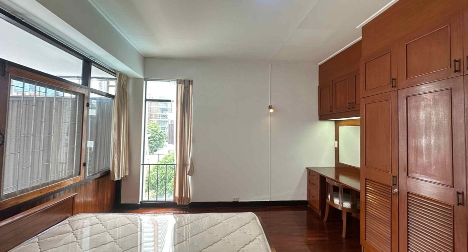 À louer 2 chambres condo à Watthana, Bangkok