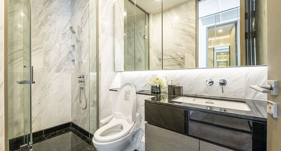 À louer et à vendre 1 chambre condo à Sathon, Bangkok