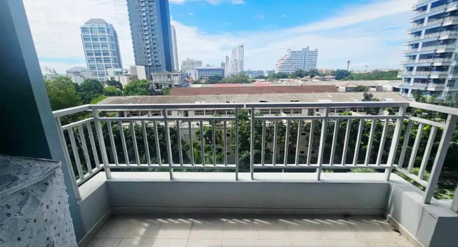 For rent 1 bed condo in Bang Lamung, Chonburi