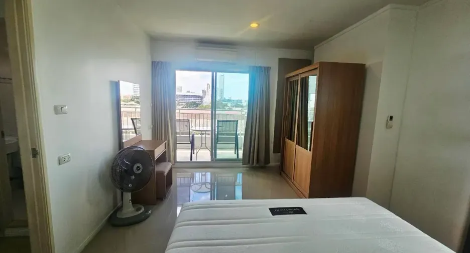 For rent 1 bed condo in Bang Lamung, Chonburi