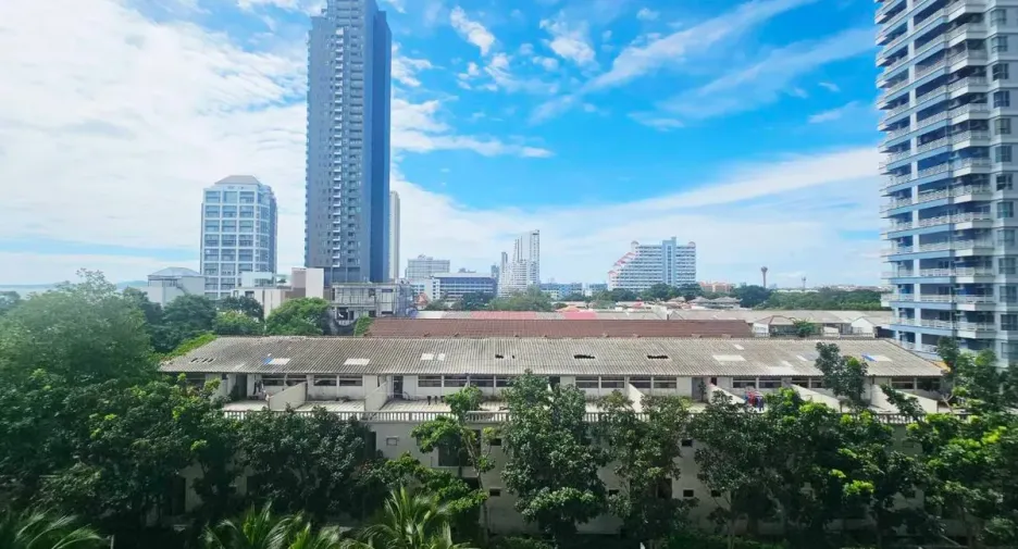 For rent 1 bed condo in Bang Lamung, Chonburi