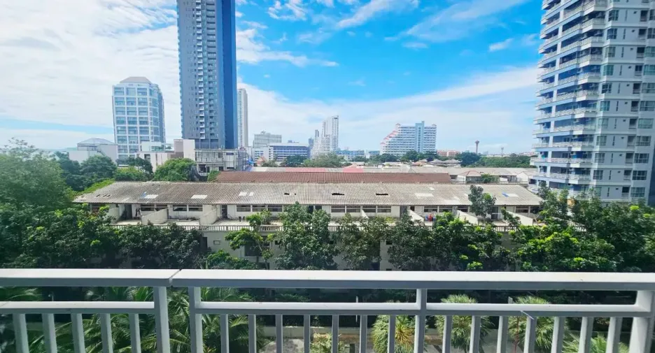 For rent 1 bed condo in Bang Lamung, Chonburi