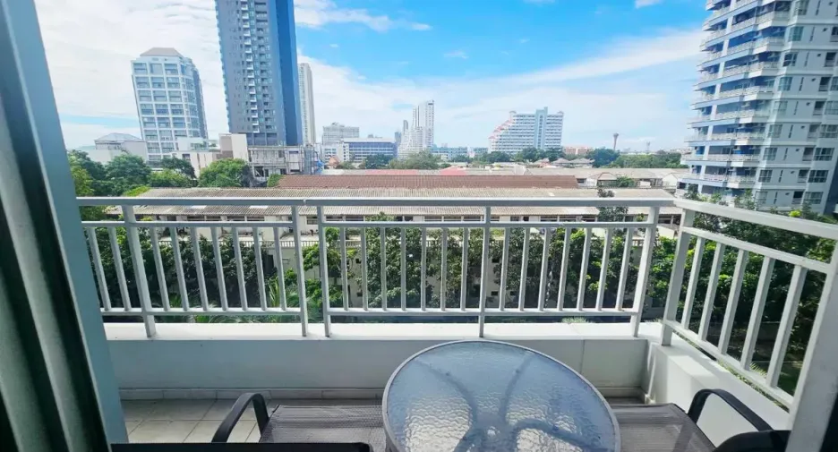 For rent 1 bed condo in Bang Lamung, Chonburi