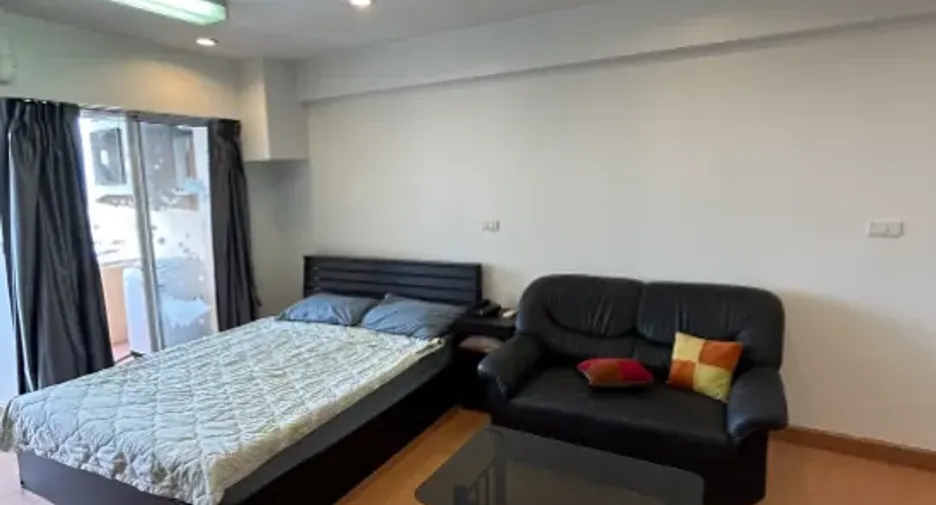 For rent and for sale 1 bed apartment in Si Racha, Chonburi