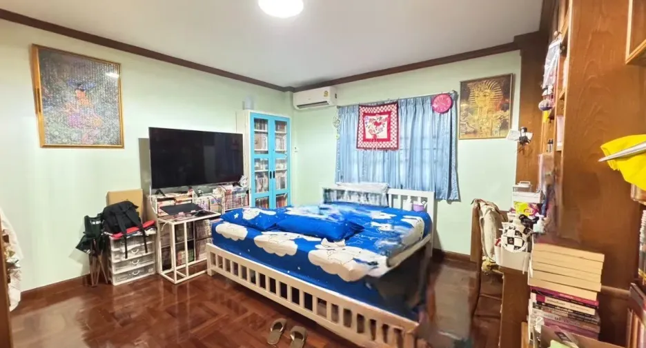 For sale 5 bedrooms house in Bang Khae, Bangkok