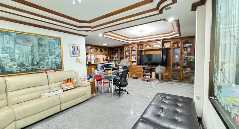 For sale 5 bedrooms house in Bang Khae, Bangkok
