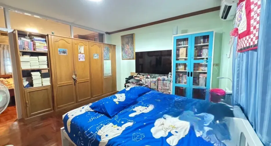 For sale 5 bedrooms house in Bang Khae, Bangkok