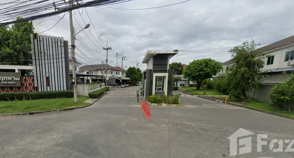 For sale 3 bedrooms townhouse in Lam Luk Ka, Pathum Thani