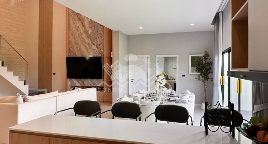 For sale 5 bedrooms house in Huay Yai, Pattaya