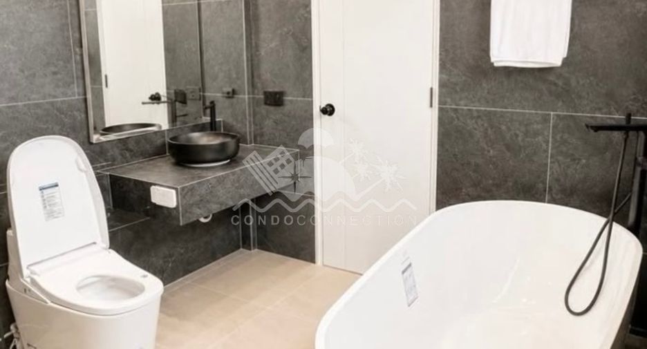 For sale 5 bedrooms house in Huay Yai, Pattaya