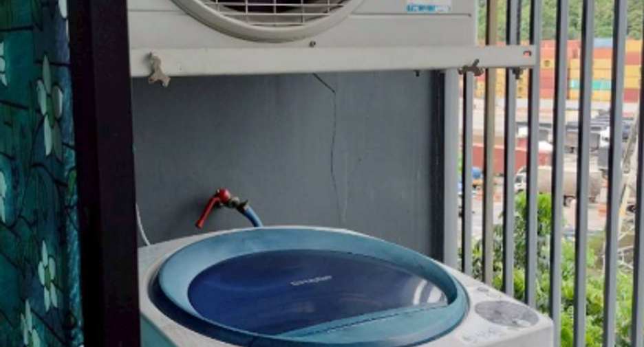 For sale 1 bed condo in Si Racha, Chonburi