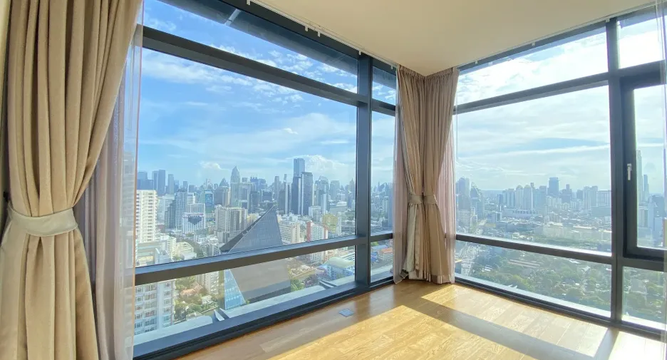 For rent 2 bedrooms condo in Watthana, Bangkok