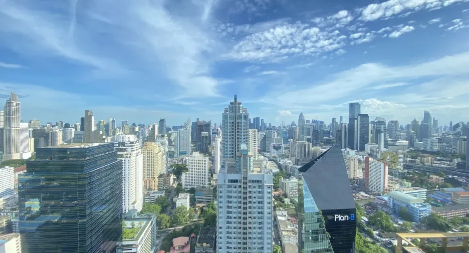 For rent 2 bedrooms condo in Watthana, Bangkok