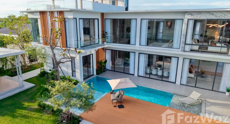 Villa en venta de 5 habitaciones en Bang Lamung, Chonburi