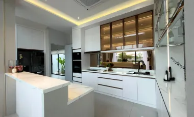 Villa en venta de 5 habitaciones en Bang Lamung, Chonburi