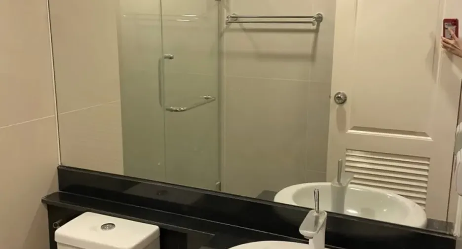 For rent 2 bedrooms condo in Bang Phlat, Bangkok