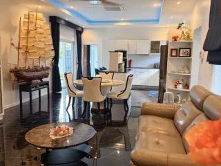 Villa en venta de 4 habitaciones en Hua Hin, Prachuap Khiri Khan