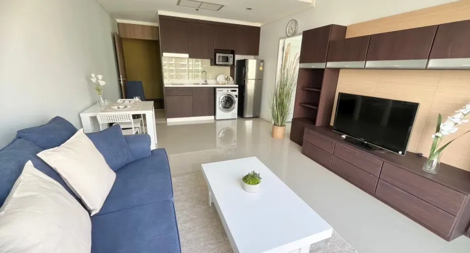 For sale 1 bed condo in Khlong Toei, Bangkok