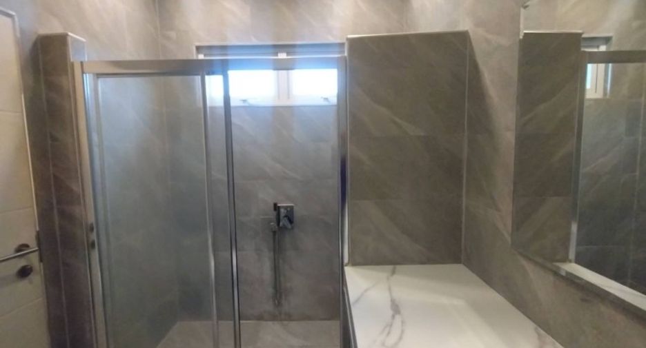 For sale 4 bedrooms house in Bang Lamung, Chonburi