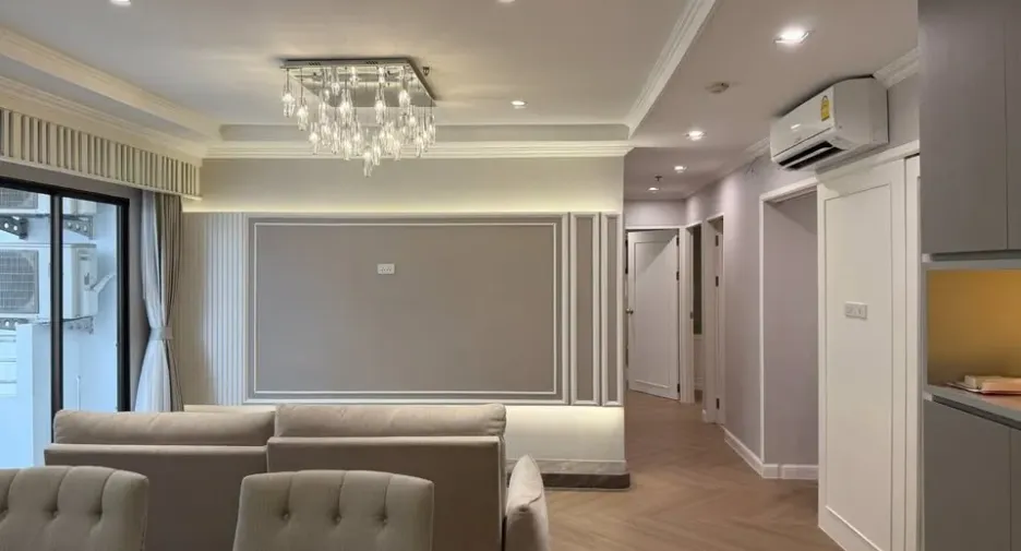 For sale 3 bedrooms condo in Watthana, Bangkok