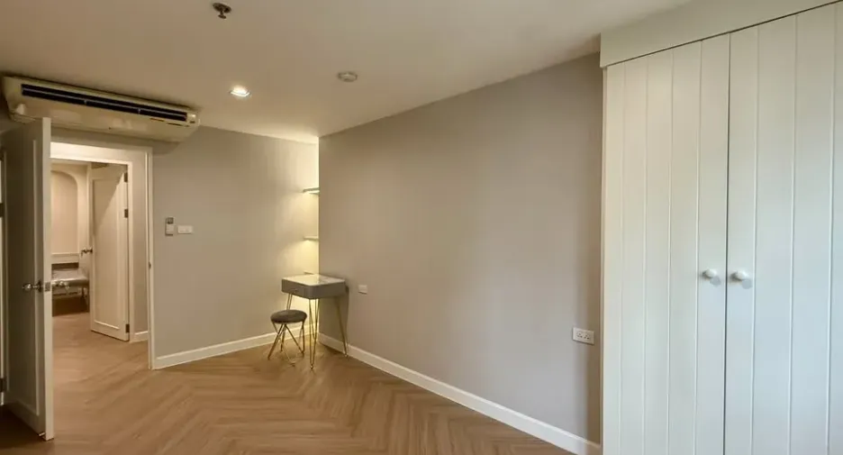 For sale 3 bedrooms condo in Watthana, Bangkok