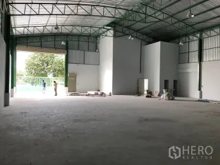 For rent warehouse in Khlong Luang, Pathum Thani