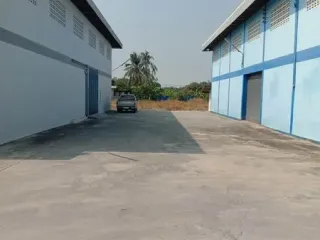 For rent warehouse in Lat Lum Kaeo, Pathum Thani
