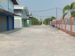 For rent warehouse in Lat Lum Kaeo, Pathum Thani
