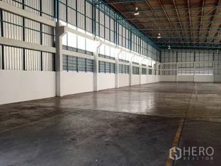Almacén en alquiler en Phra Pradaeng, Samut Prakan