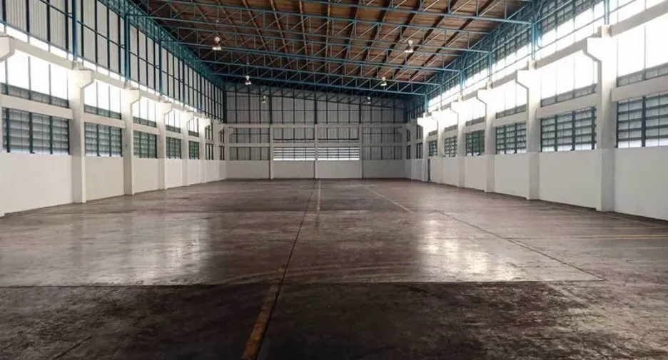 Almacén en alquiler en Phra Pradaeng, Samut Prakan