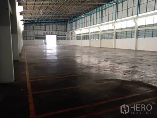Almacén en alquiler en Phra Pradaeng, Samut Prakan