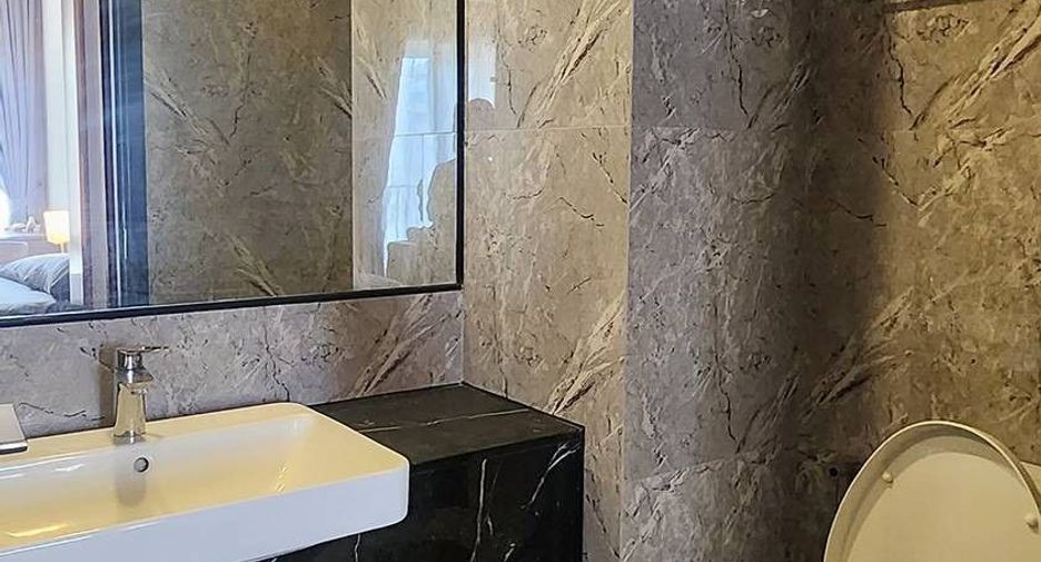 For sale 1 Beds condo in Khlong Toei, Bangkok