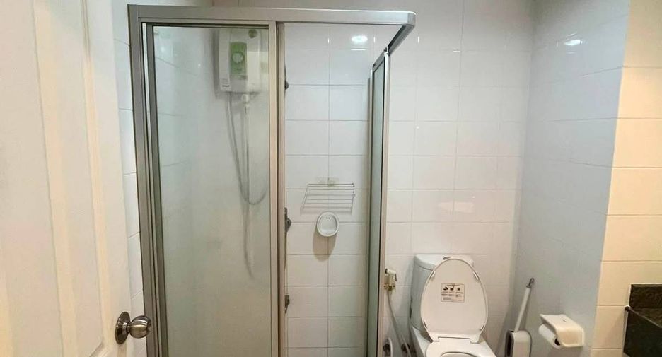 À vendre 1 chambre condo à Phra Khanong, Bangkok