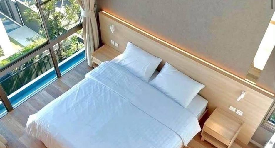 Casa en alquiler y en venta de 3 habitaciones en Saphan Sung, Bangkok