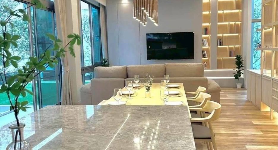 Casa en alquiler y en venta de 3 habitaciones en Saphan Sung, Bangkok