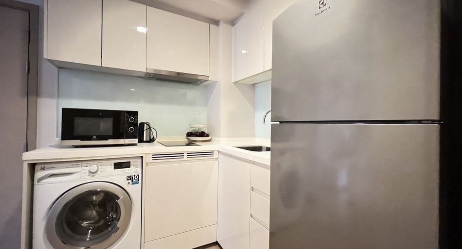 For rent 1 bed condo in Khlong Toei, Bangkok