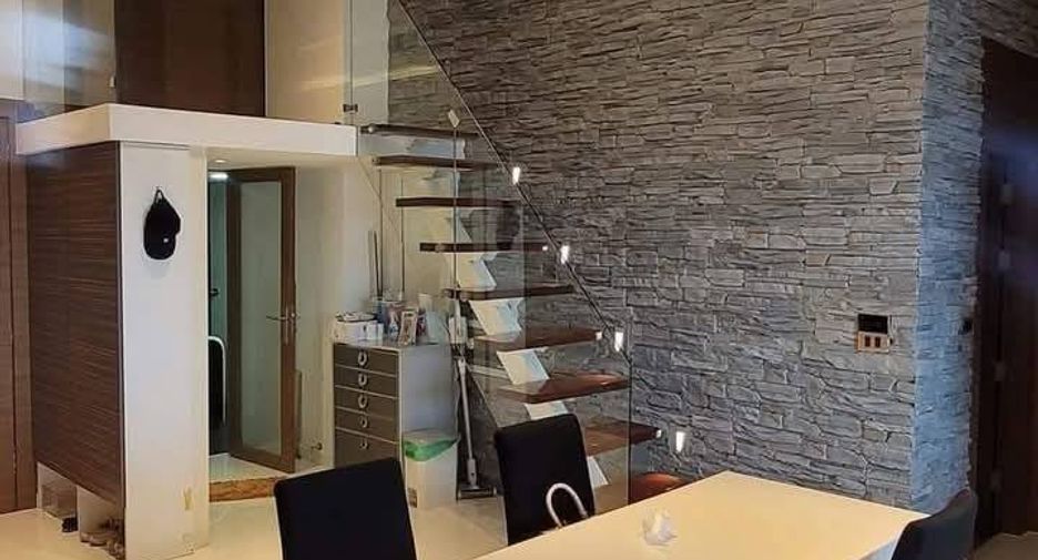 Condo en alquiler de 4 habitaciones en Watthana, Bangkok