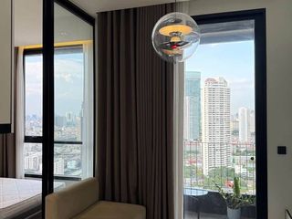 Condo en alquiler de 1 habitaciones en Khlong San, Bangkok