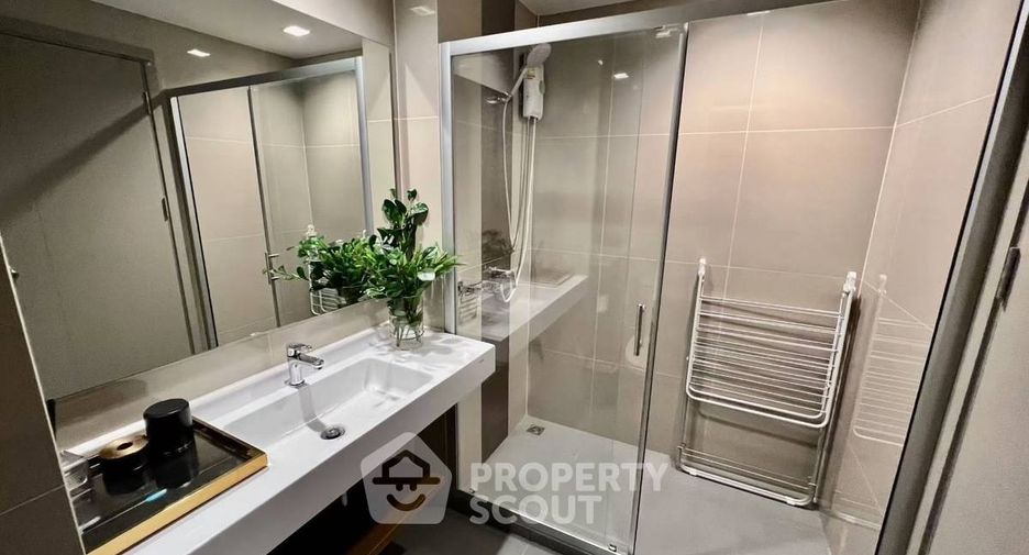 For rent 2 bedrooms condo in Phra Khanong, Bangkok